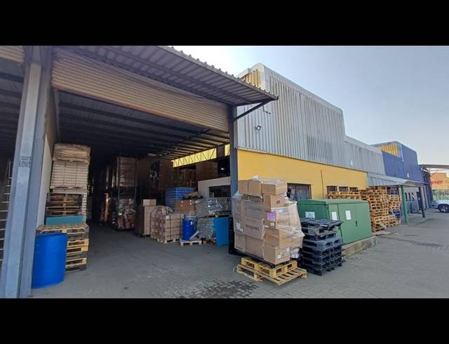 INDUSTRIAL PROPERTY TO RENT IN HENNOPSPARK